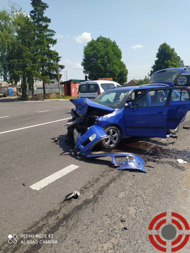 У селі під Луцьком сталась аварія: постраждали 5 людей. ФОТО