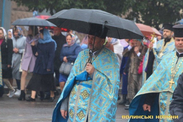 Центром Луцька пронесли чудотворну ікону. ФОТО