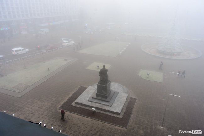 Ранковий Луцьк – у туманному полоні. ФОТОРЕПОРТАЖ 