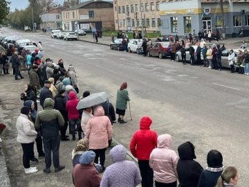 Загинув на Харківщині: у Рожищі попрощалися із Героєм Володимиром Островим