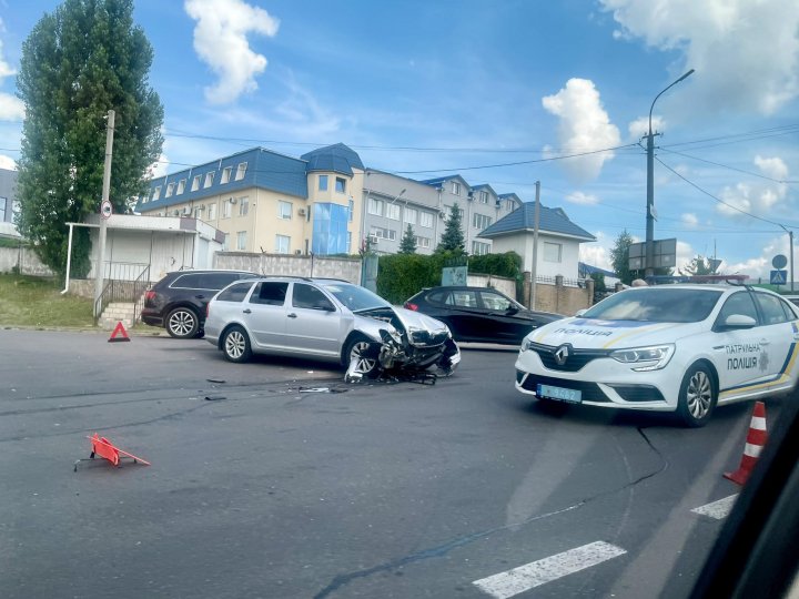 У Луцьку – аварія:  зіткнулися дві автівки. ФОТО.ОНОВЛЕНО