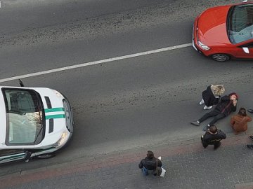 У Луцьку на переході бус інкасаторів збив дитину.ВІДЕО