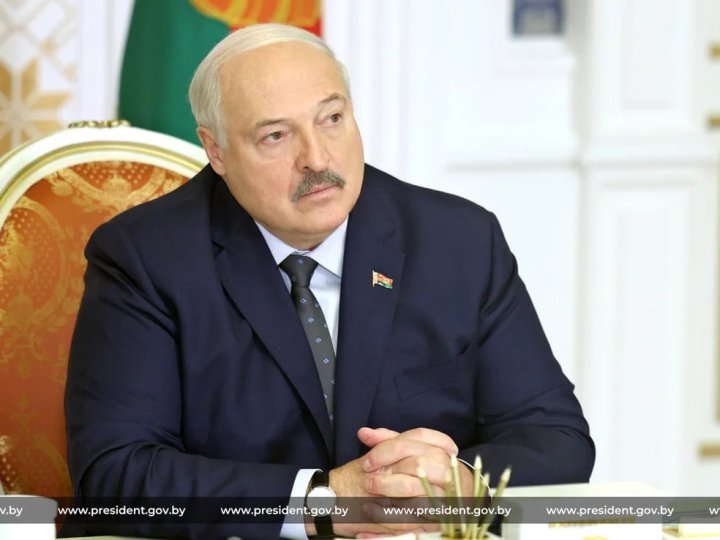 Лукашенко заявив, що Україна може зникнути як держава, а Зеленському треба сісти й домовлятися