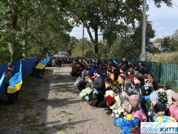 На Волині попрощалися із Героєм Сергієм Денисюком