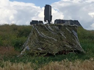 Росія знищувала муляжі, вважаючи їх справжньою українською технікою, – CNN