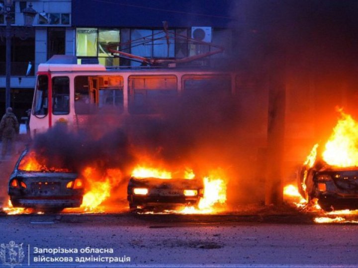 Удар по Запоріжжю: 13 людей загинули, понад 100 - травмовані 