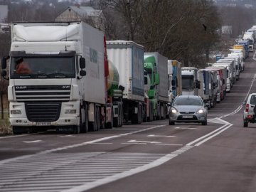 Польські перевізники планують 1 березня знову блокувати кордон з Україною