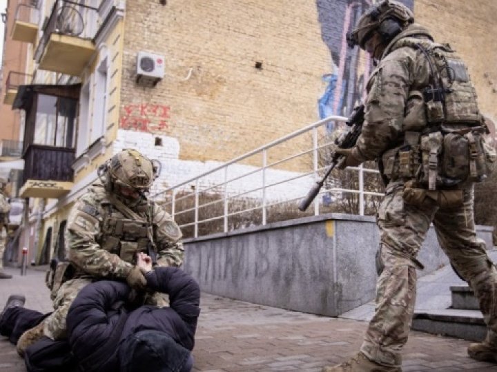 «Спали» ФСБшника»: СБУ проводить інформкампанію для протидії вербуванню молоді спецслужбами рф (відео)