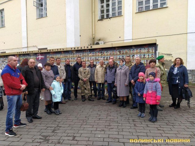 У Луцьку вшанували загиблих на Сході воїнів. ФОТО