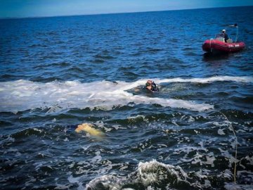 Водолази знайшли тіло поліцейської, яку змило з пірсу в Одесі