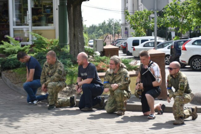 Луцьк попрощався із загиблим Героєм Олександром Шевляковим