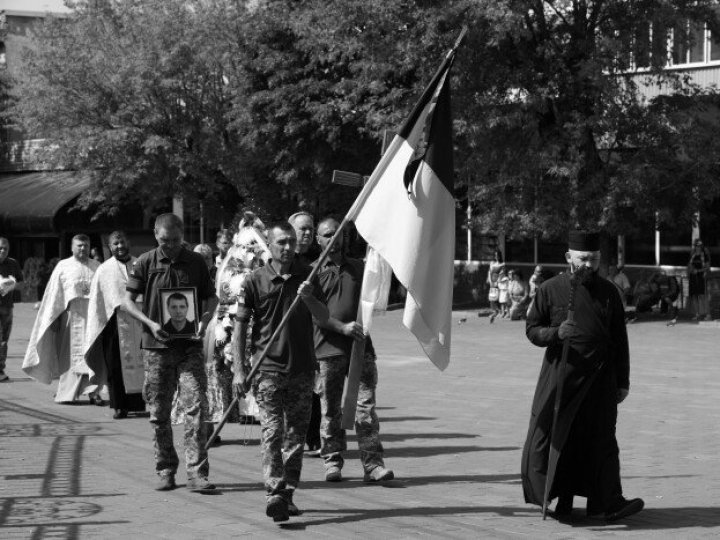 У Луцьку попрощалися із Героєм Андрієм Треніним