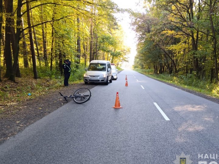 На Волині водій автівки збив велосипедиста