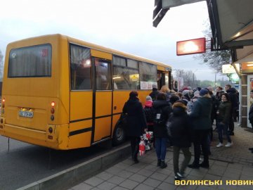 Розповіли, до котрої години їздять маршрутки у Луцьку