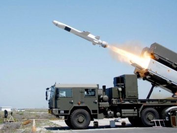 Перші NASAMS будуть в Україні вже у жовтні, –  Резніков