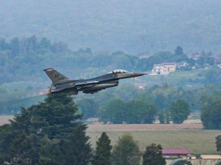 В Україні розбився один винищувач F-16, - WSJ