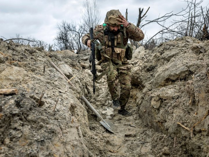 Українські військові вирвалися з Макарівки на Донеччині, яку могли оточити з усіх боків, — DeepState