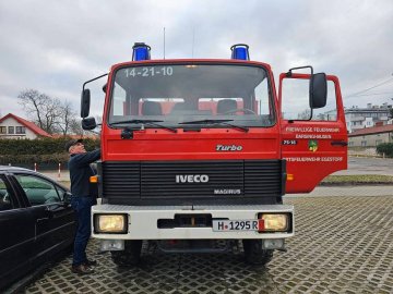 Місто в Німеччині передало Ковелю чотири автомобілі