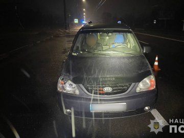 Поблизу Луцька водій автомобіля збив 19-річну дівчину