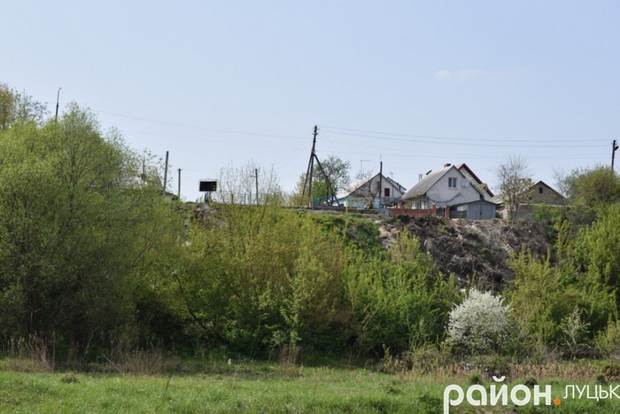 Білі піски що залишилося від популярного місця відпочинку в Луцьку