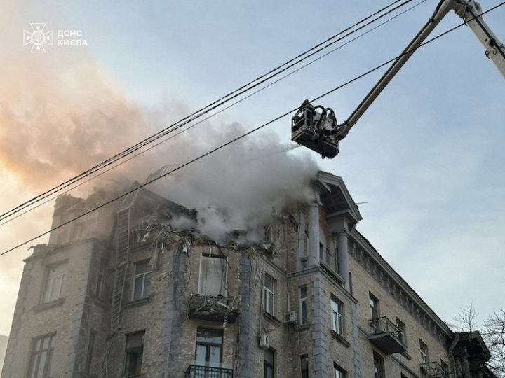 Зеленський про атаку дронів: росію навіть у новорічну ніч хвилювало лише те, як зробити боляче Україні