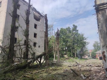Росіяни обстріляли амбулаторію на Харківщині: поранено 4 медиків