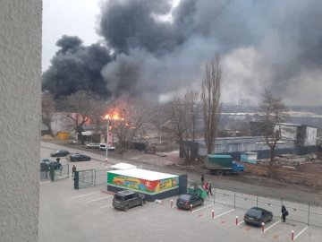 У Харкові продовжують обстрілювати будинки