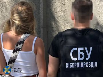 Мешканка Одеси за 20 тисяч гривень коригувала повітряні удари росії по місту, – СБУ