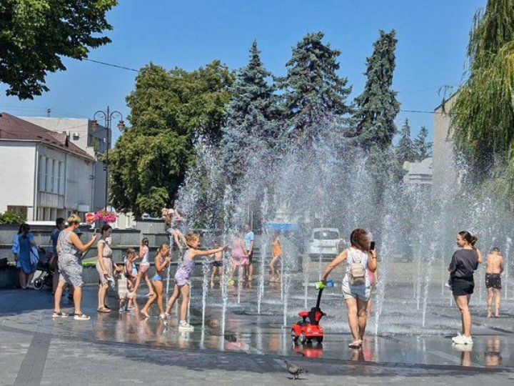 Побільшало звернень у Центр екстреної меддопомоги через спекотну погоду